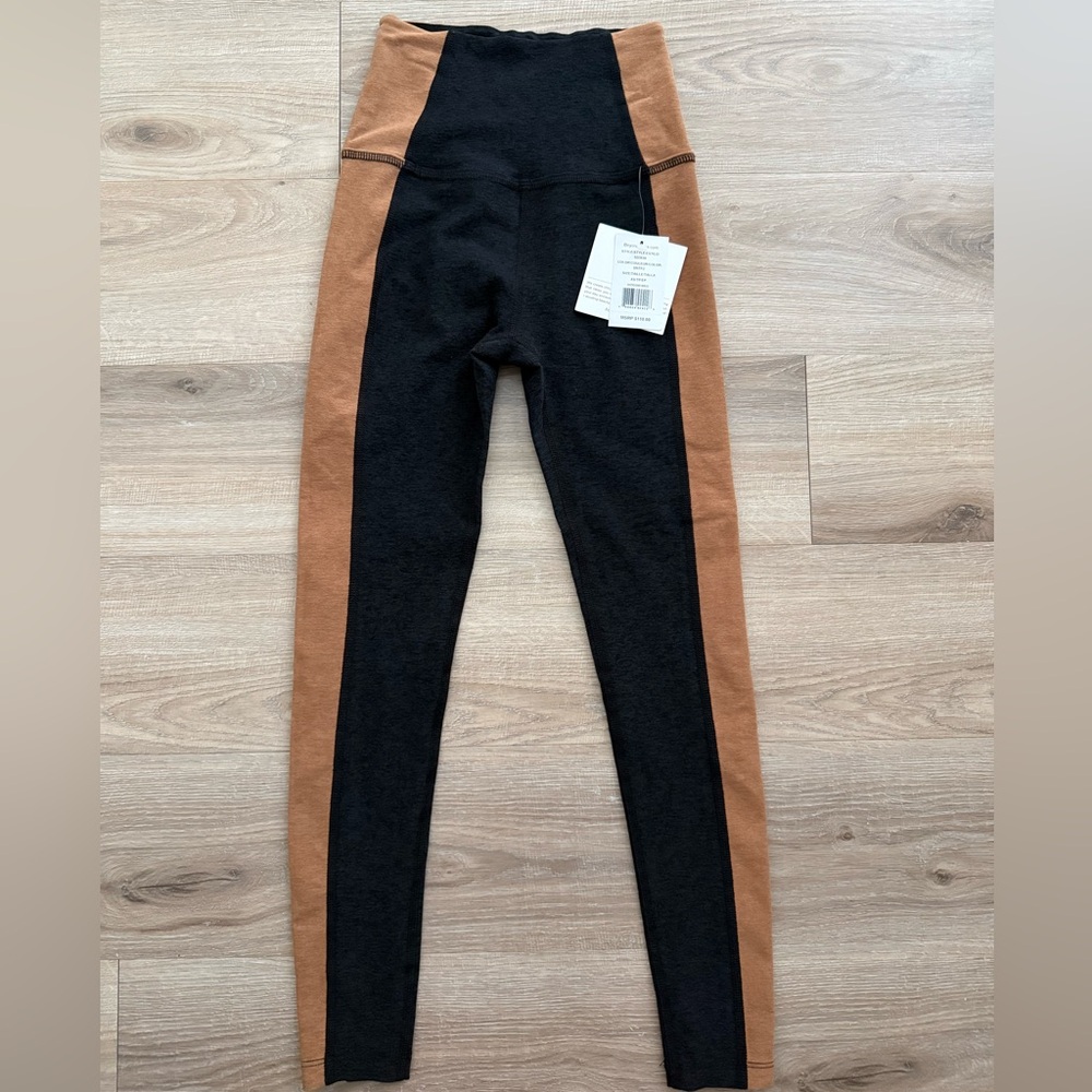 NWT Beyond Yoga Space Dye Colorblock Leggings Size XS - Picture 3 of 6